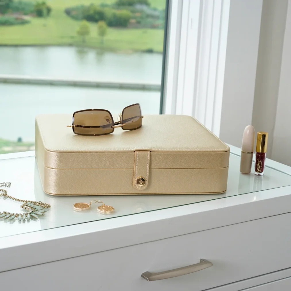 Melissa Jewelry Travel Case ~ Gold