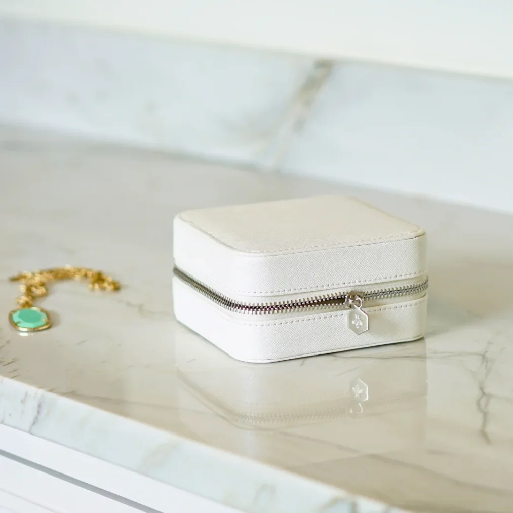 Mya Jewelry Travel Case ~ White