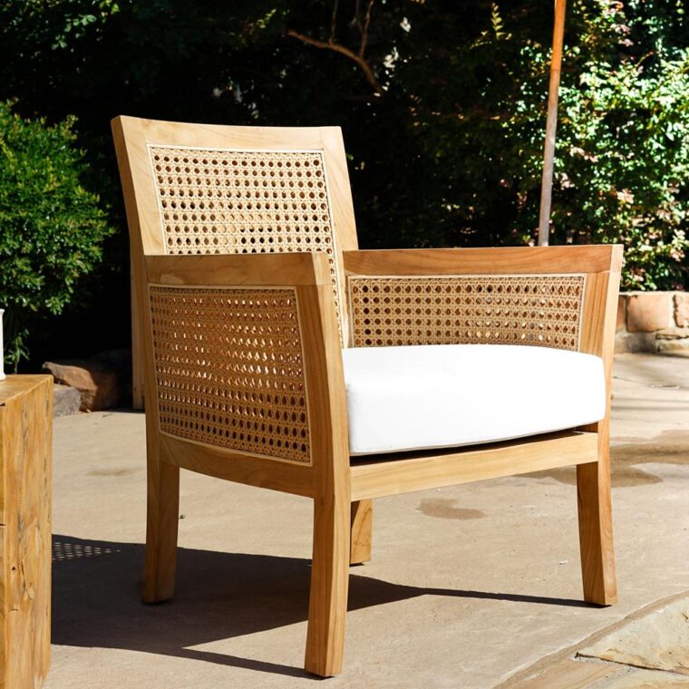 Salvador Outdoor Patio Lounge Chair
