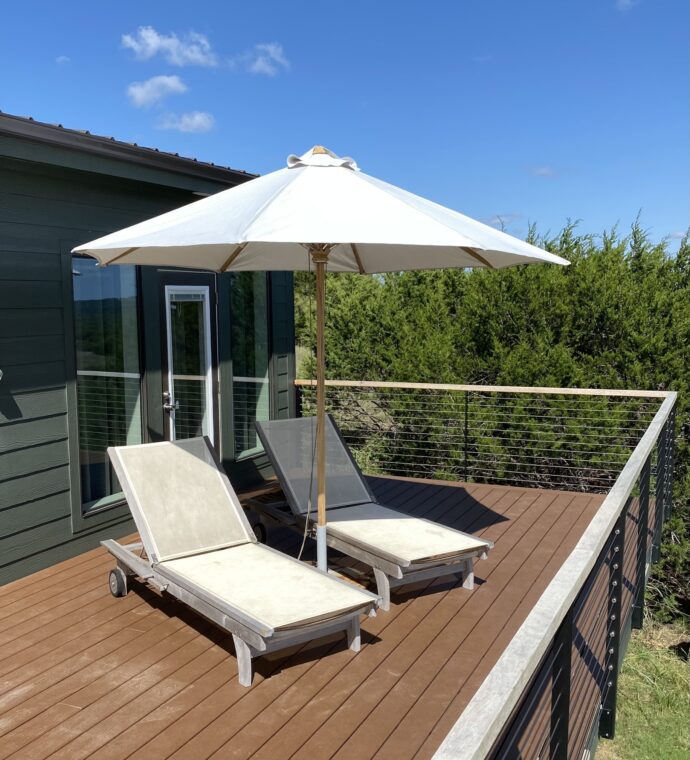 Palmetto 10' Umbrella, White