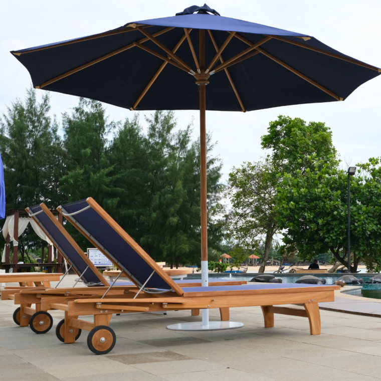 Cayman Teak Chaise Lounger, Blue