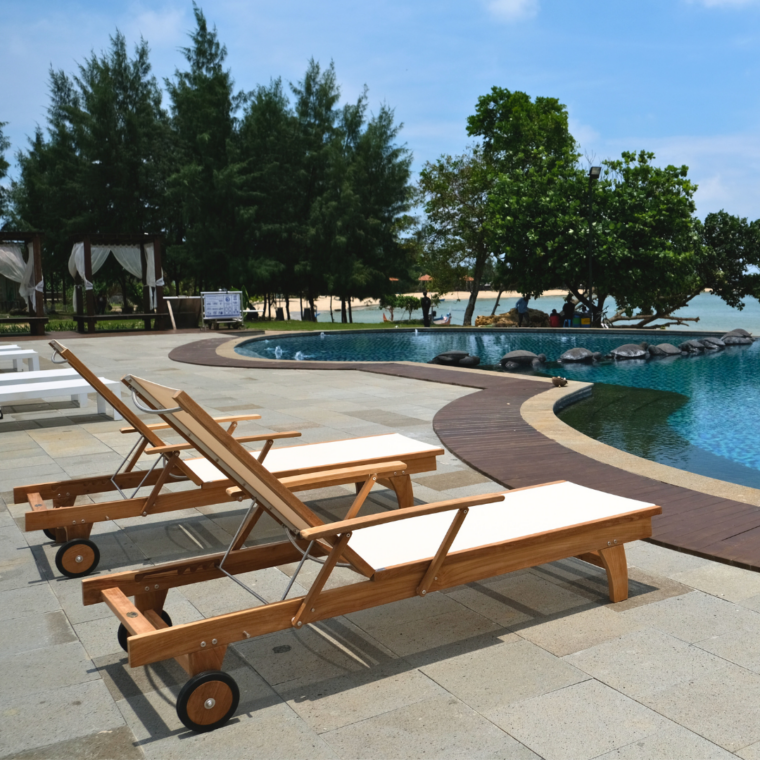 Cayman Teak Chaise Lounger, White