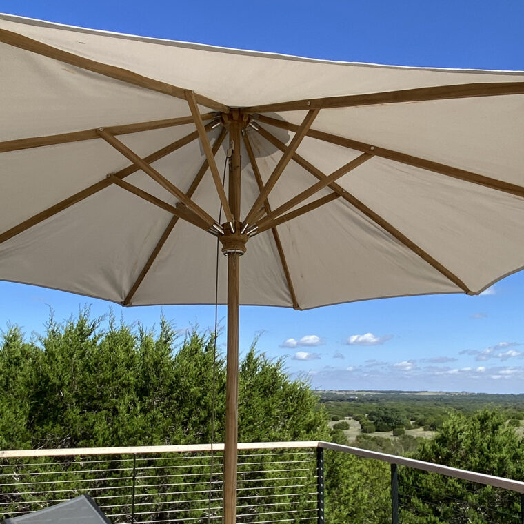 Palmetto 10' Umbrella, White