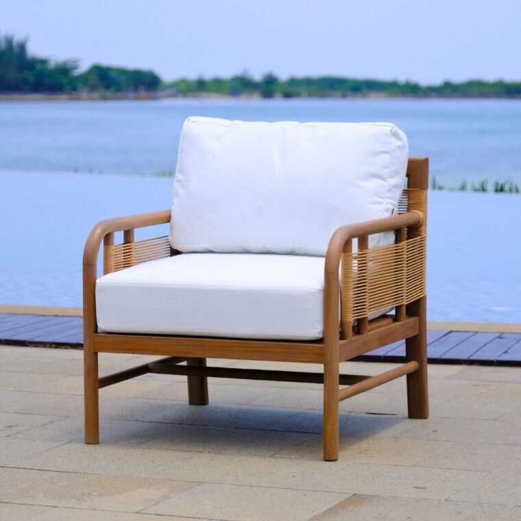Westwood Teak Lounge Chair